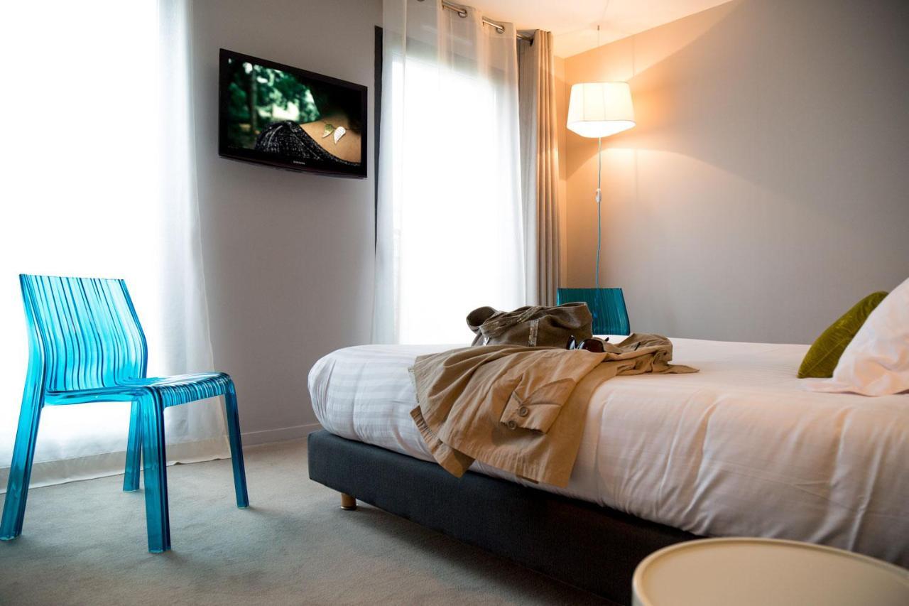 L'Echappee Belle Hotel LʼIsle-Jourdain Екстериор снимка
